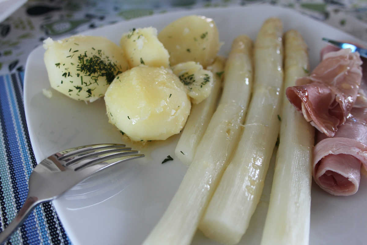 Groß Bültener Hof - Spargelbuffet